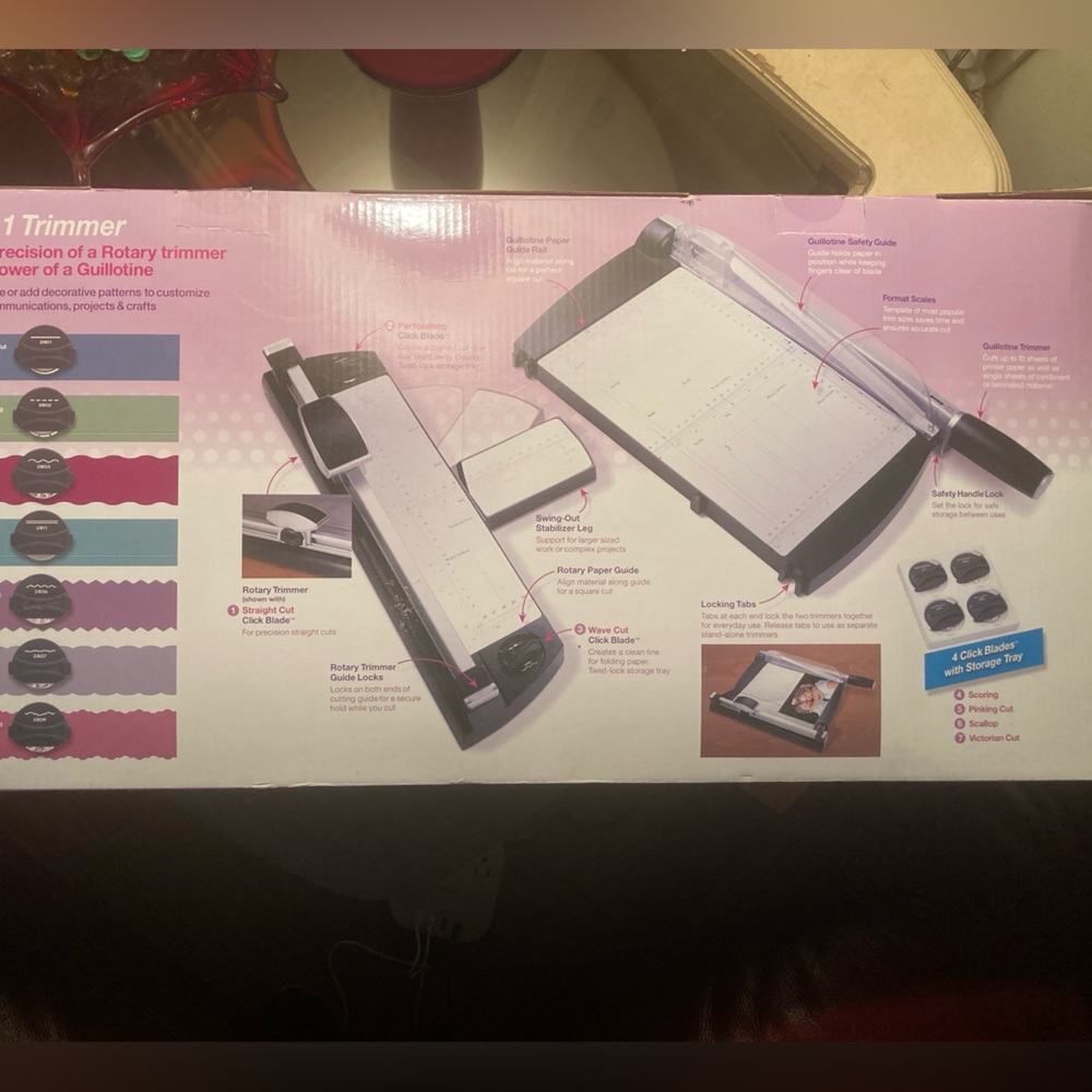 2-in-1 Trimmer and Cutter - Purple and Black - Picture 3 of 8
